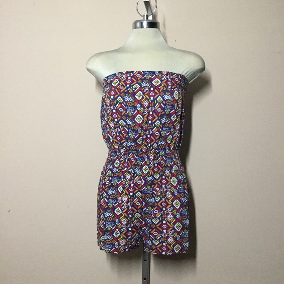Rue 21 Beautiful Multicolour Strapless Romper Size S - Picture 2 of 9